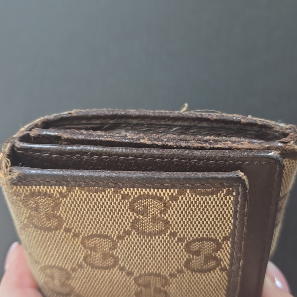 Gucci Double Snap Long Wallet - Free With $100 Purchase - Picture 2 of 13